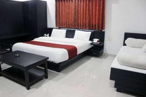 Hotel Rajputana Heights, Pali 2